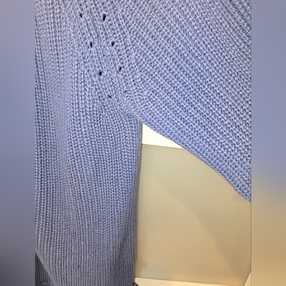 Gap sweater - Picture 2 of 7